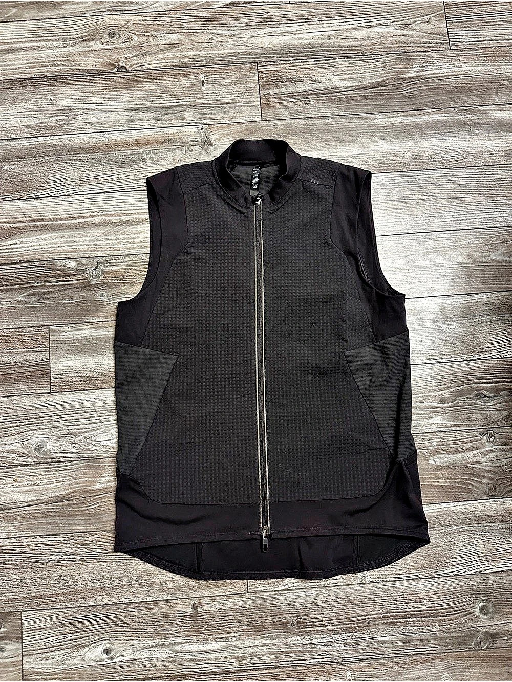 Lululemon Men's Black Athletic Vest Size Large